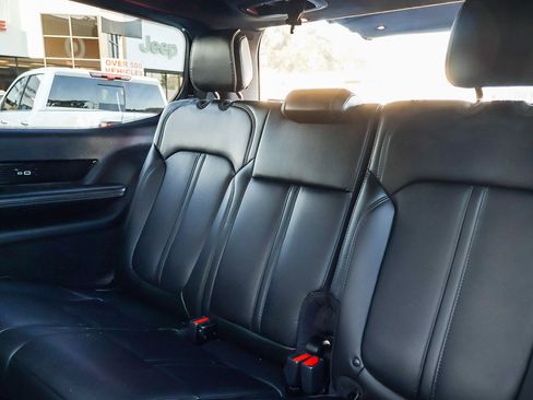 Used 2023 Jeep Grand Wagoneer Series II image 18