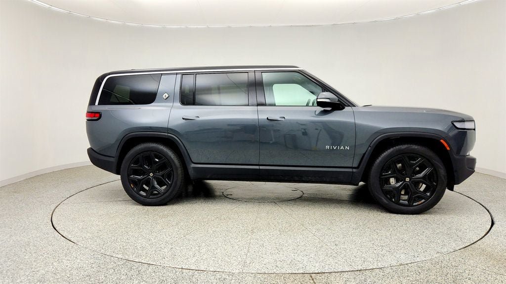 Used 2024 Rivian R1S Adventure Dual AWD/4WD image 4
