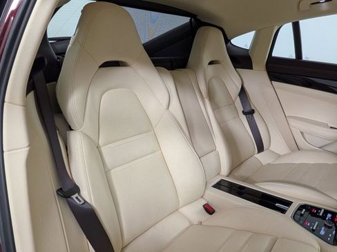 Certified 2020 Porsche Panamera 4S image 23