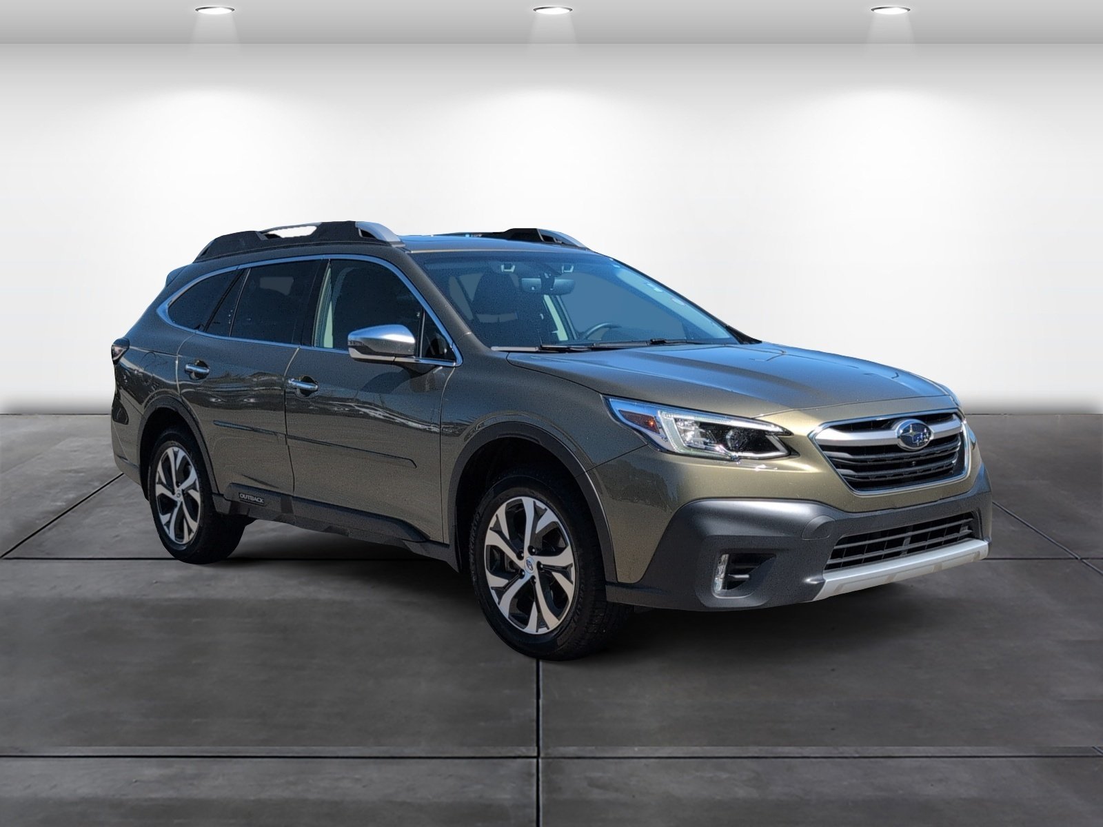 Used 2021 Subaru Outback Touring XT AWD/4WD image 2