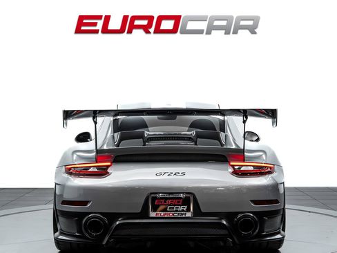Used 2018 Porsche 911 GT2 RS RWD image 4