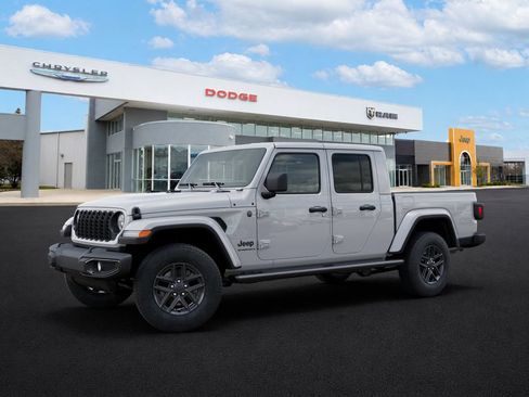 New 2026 Jeep Gladiator Sport AWD/4WD image 2