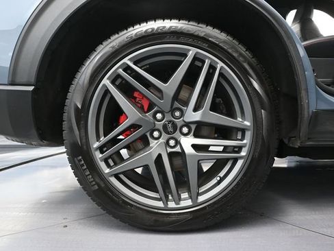 Used 2025 Ford Explorer ST AWD/4WD image 14