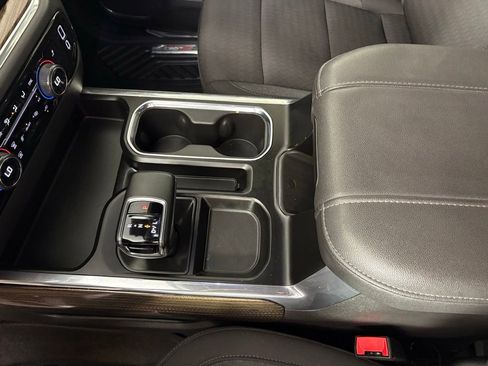 Used 2024 Chevrolet Silverado 1500 LT Trail Boss w/ Convenience Package II AWD/4WD image 37