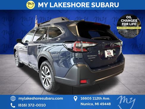 Certified 2025 Subaru Outback Premium AWD/4WD image 7