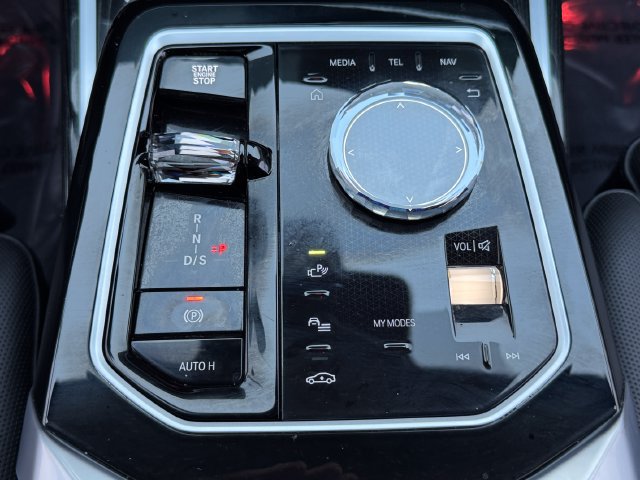 Used 2026 BMW 740i xDrive AWD/4WD image 31