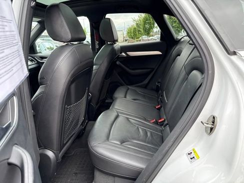 Used 2018 Audi Q3 2.0T Premium Plus w/ Premium Plus Package AWD/4WD image 11