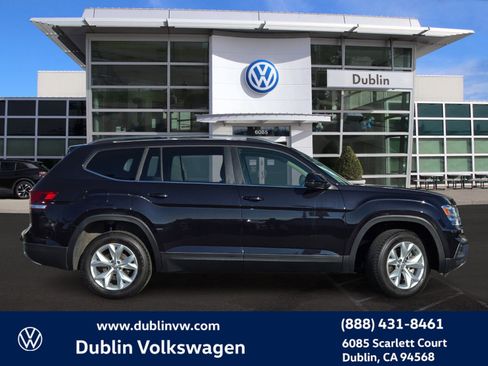 Used 2018 Volkswagen Atlas SE image 3