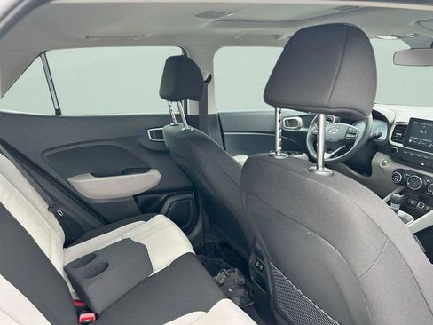 New 2026 Hyundai Venue SEL image 21