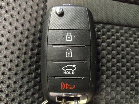 Used 2020 Kia Optima LX FWD image 32