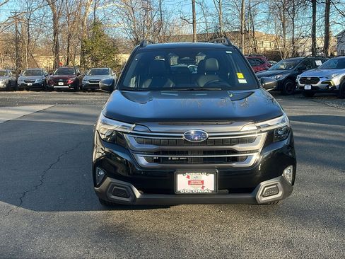 Certified 2025 Subaru Forester Limited image 4