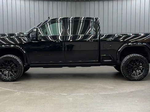 Used 2026 GMC Sierra 2500 AT4X AWD/4WD image 2