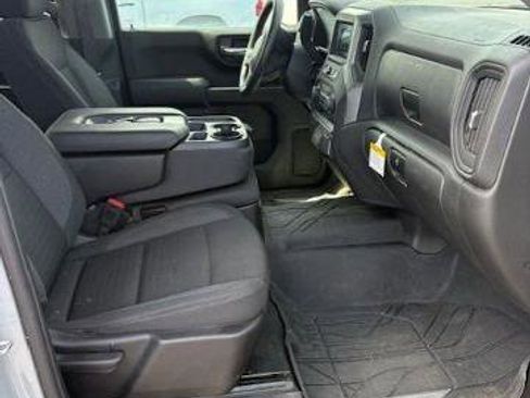 New 2025 Chevrolet Silverado 1500 Custom AWD/4WD image 18