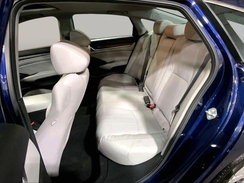 Used 2018 Honda Accord EX-L image 21