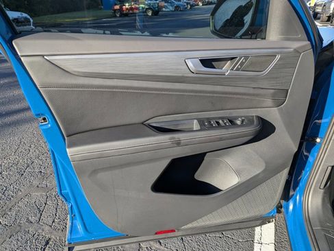 New 2026 Volkswagen Atlas Cross Sport SE image 21