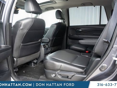 Used 2022 Honda Pilot Touring image 21