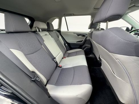 Used 2024 Toyota RAV4 XLE w/ Convenience Package FWD image 30