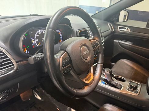 Used 2022 Jeep Grand Cherokee Laredo X AWD/4WD image 18