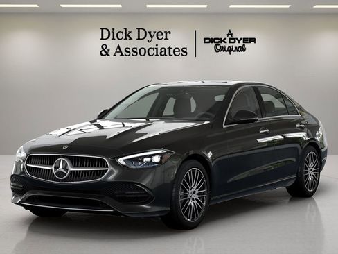 Used 2025 Mercedes-Benz C 300 Sedan image 12