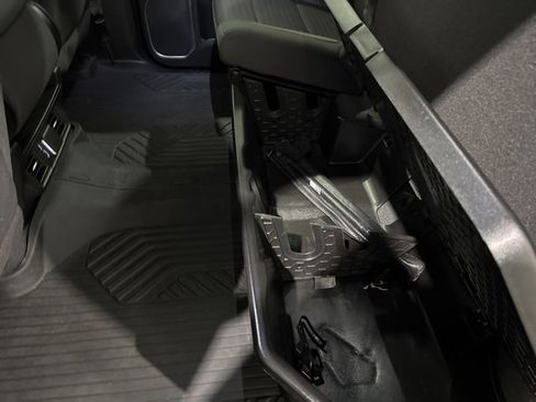 Certified 2022 Chevrolet Silverado 1500 RST image 13