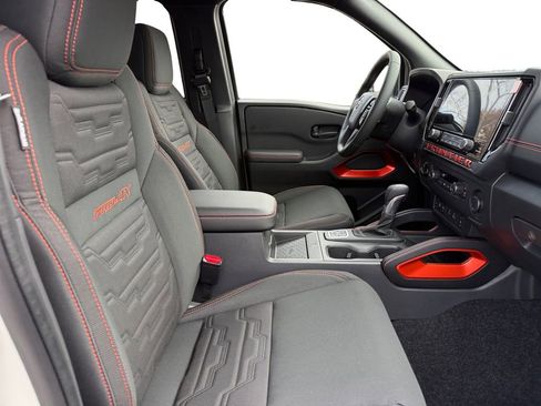 New 2026 Nissan Frontier PRO-4X w/ Pro-4x Convenience Package image 14