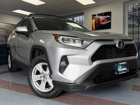 Used 2020 Toyota RAV4 XLE w/ Convenience Package image 1