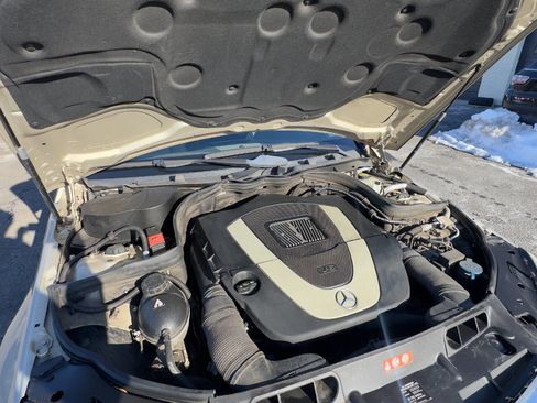 Used 2010 Mercedes-Benz C 300 4MATIC Sedan image 21