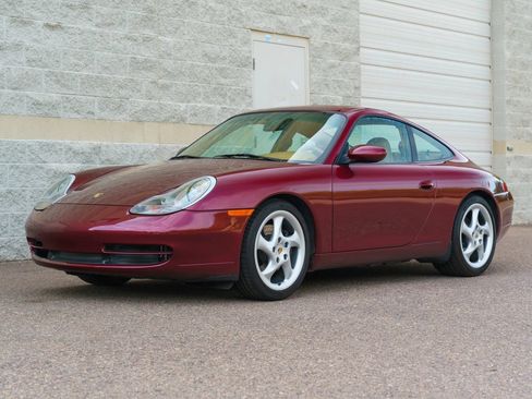 Used 2000 Porsche 911 Carrera image 2