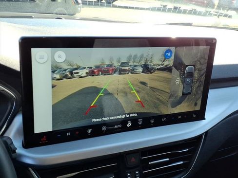 Used 2023 Ford Escape Platinum image 18