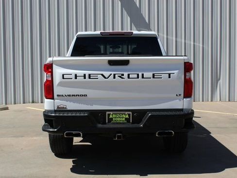 Used 2021 Chevrolet Silverado 1500 LT Trail Boss w/ Convenience Package II image 6