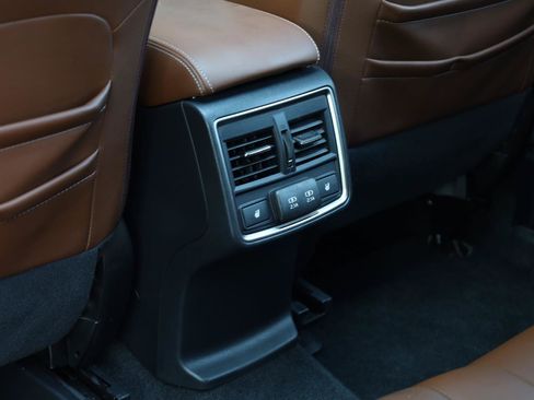 Used 2019 Subaru Forester Touring AWD/4WD image 20