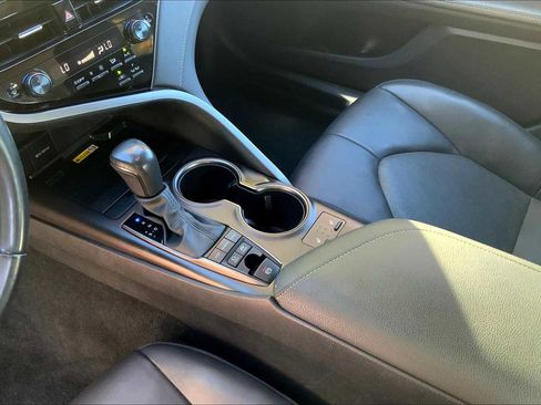 Used 2024 Toyota Camry XSE image 16