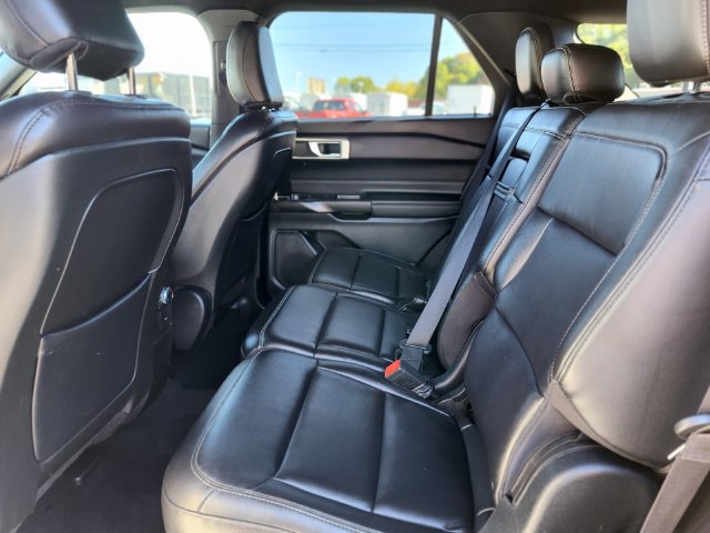 Certified 2020 Ford Explorer XLT w/ Equipment Group 202A AWD/4WD image 16