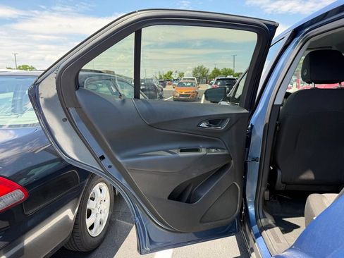 Used 2024 Chevrolet Equinox LT AWD/4WD image 9