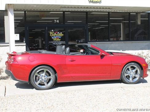 Used 2015 Chevrolet Camaro SS w/ RS Package RWD image 28