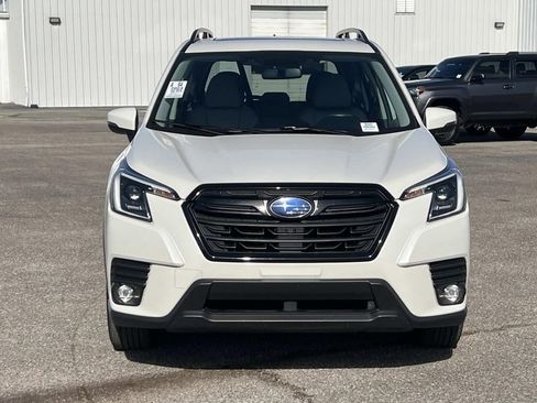 Used 2024 Subaru Forester Limited image 2