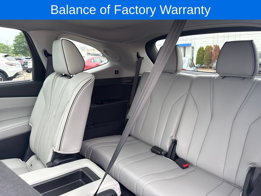 Used 2025 Acura MDX w/ Advance Package AWD/4WD image 14