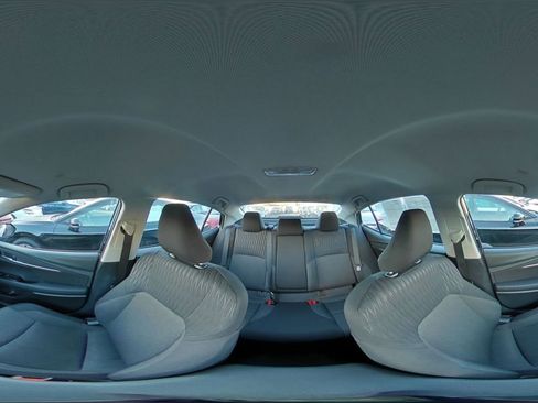 Used 2025 Toyota Camry LE image 41