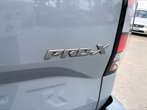 Used 2022 Nissan Frontier Pro-X w/ Technology Package image 9