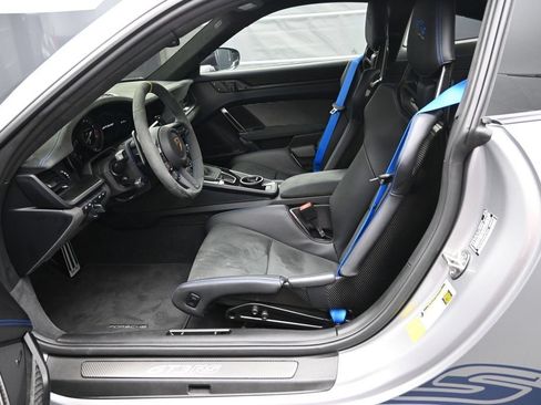 Used 2024 Porsche 911 GT3 RS RWD image 7