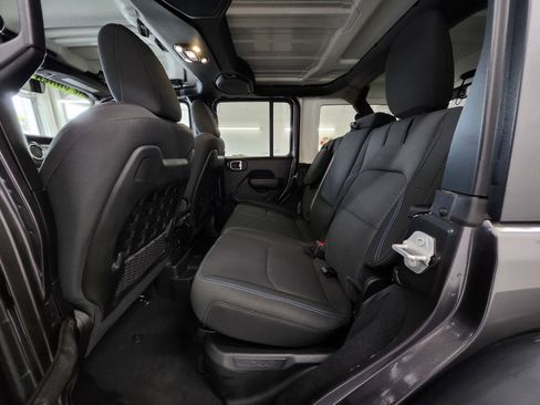 Used 2022 Jeep Wrangler Unlimited Rubicon 4xe w/ Cold Weather Group image 20