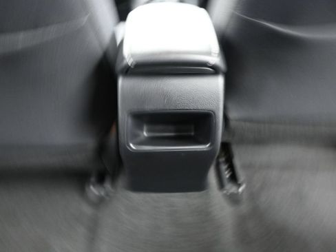 Used 2022 Toyota Corolla SE FWD image 19