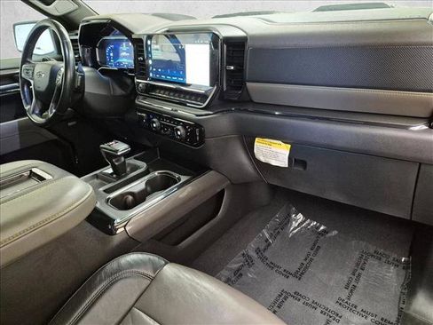 Used 2022 Chevrolet Silverado 1500 ZR2 w/ Technology Package AWD/4WD image 22