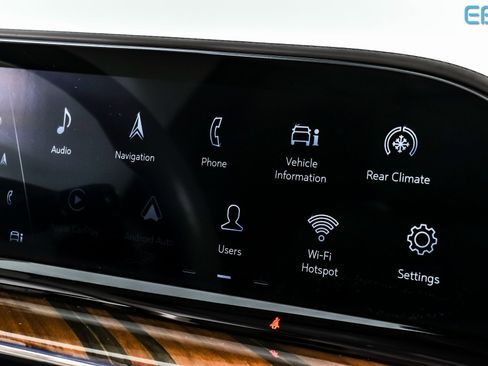 Used 2021 Cadillac Escalade ESV Premium Luxury Platinum image 28