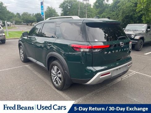 Used 2024 Nissan Pathfinder SL AWD/4WD image 5