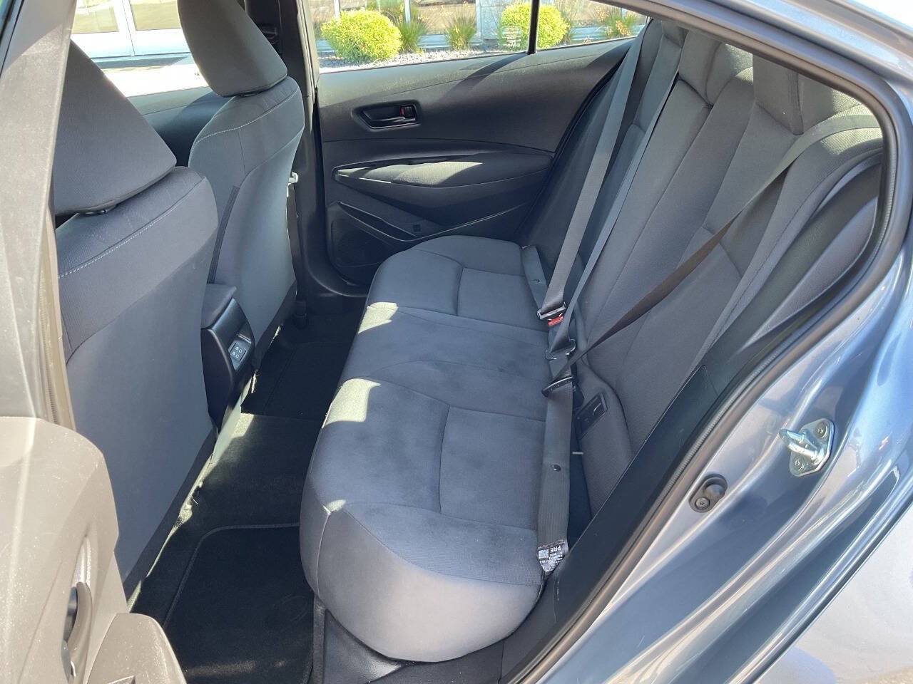 Used 2023 Toyota Corolla LE FWD image 31