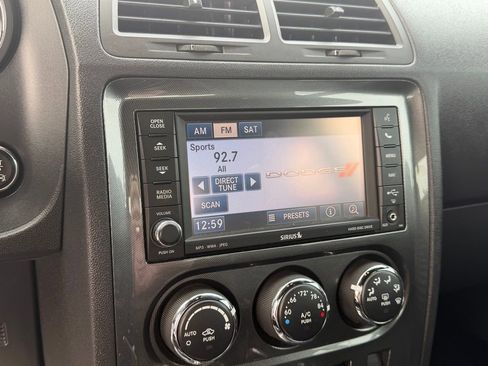 Used 2013 Dodge Challenger SXT Plus image 21