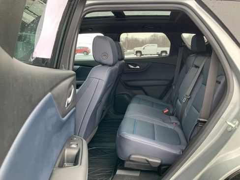 Certified 2023 Chevrolet Blazer RS w/ Driver Confidence II Package image 19