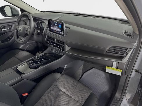 New 2026 Nissan Rogue SV FWD image 27