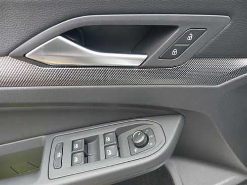 New 2025 Volkswagen GTI SE image 15